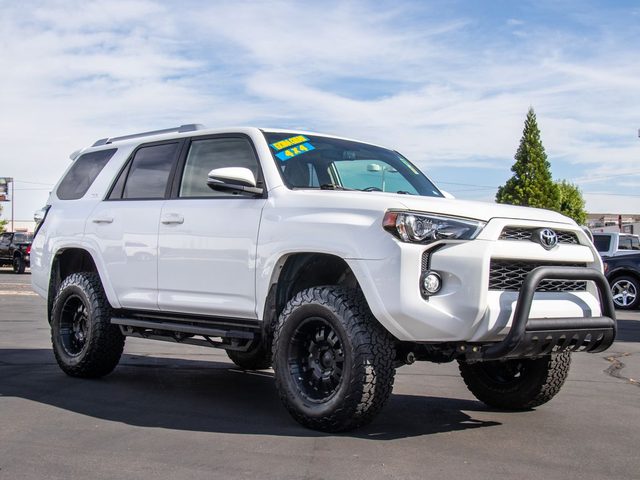2018 Toyota 4Runner SR5 Premium 4WD photo