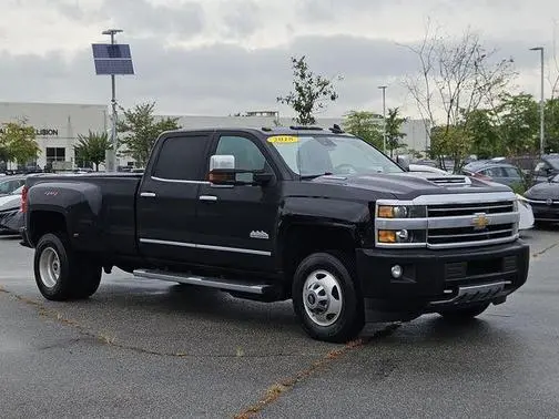 2018 Chevrolet Silverado 3500HD High Country 4WD photo