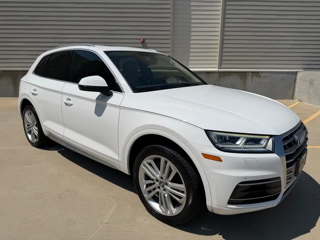 2018 Audi Q5 Premium Plus AWD photo
