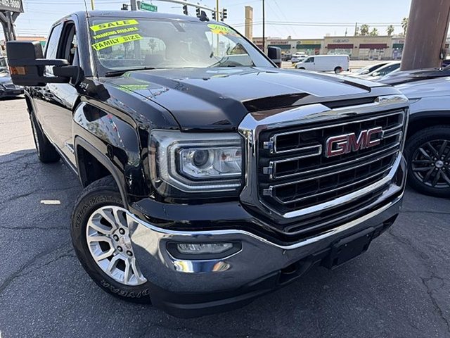 2018 GMC Sierra 1500 SLE 4WD photo