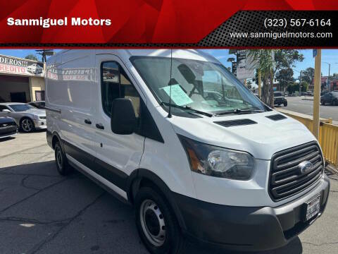 2017 Ford Transit Van  RWD photo