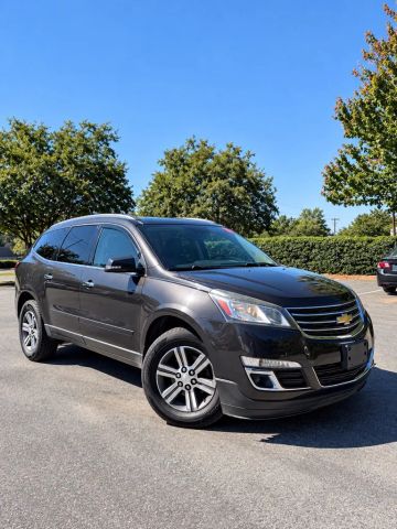 2017 Chevrolet Traverse LT AWD photo
