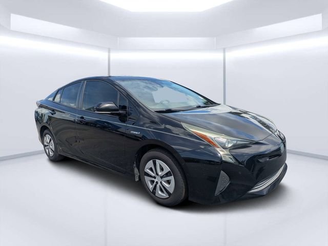 2018 Toyota Prius Three FWD photo