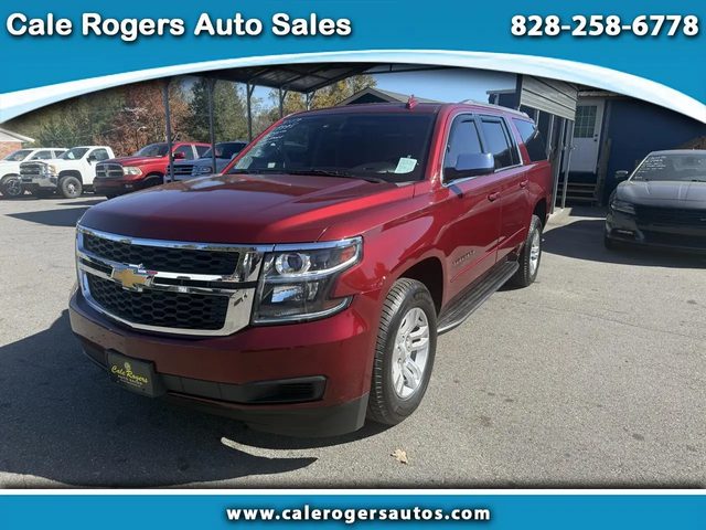 2017 Chevrolet Suburban LT 4WD photo