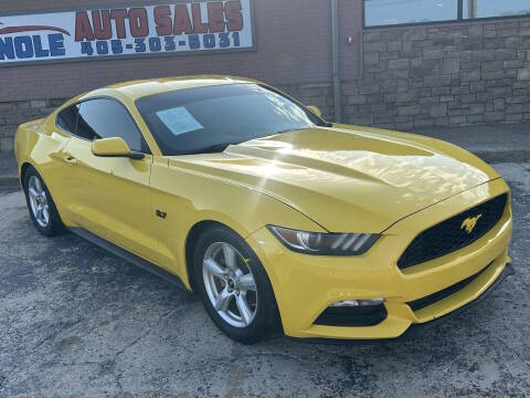 2017 Ford Mustang V6 RWD photo