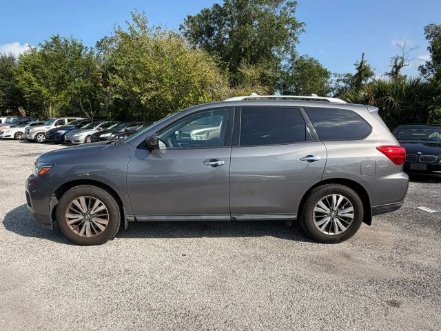 2018 Nissan Pathfinder S FWD photo