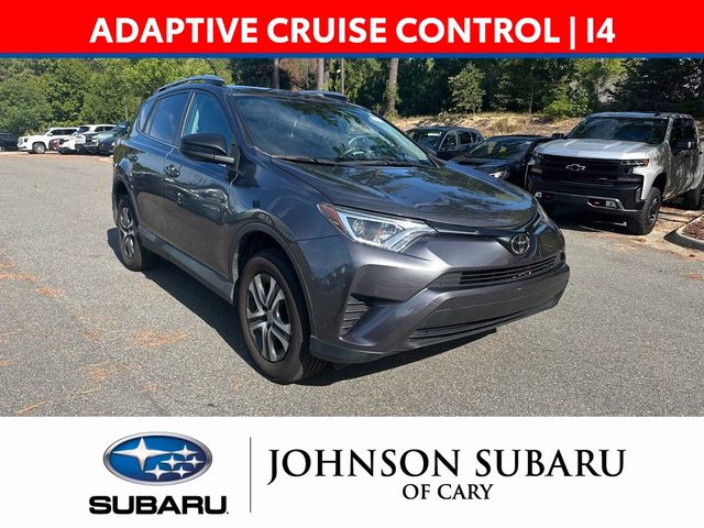 2017 Toyota RAV4 LE FWD photo