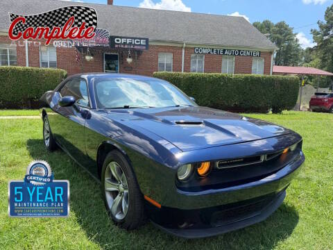 2016 Dodge Challenger SXT RWD photo