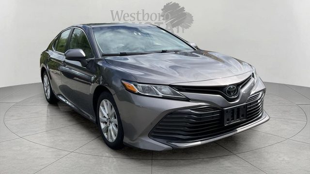 2018 Toyota Camry LE FWD photo