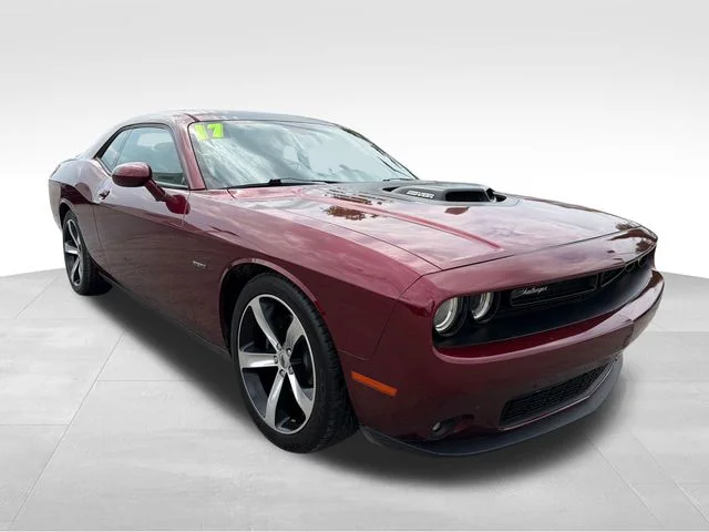 2017 Dodge Challenger R/T Shaker RWD photo
