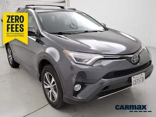 2018 Toyota RAV4 XLE FWD photo