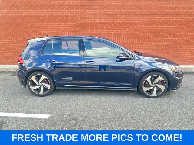 2018 Volkswagen Golf GTI SE FWD photo