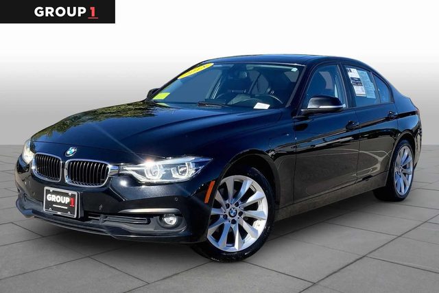 2018 BMW 3 Series 320i xDrive AWD photo