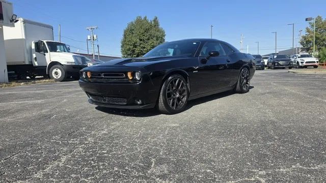 2017 Dodge Challenger R/T Plus RWD photo