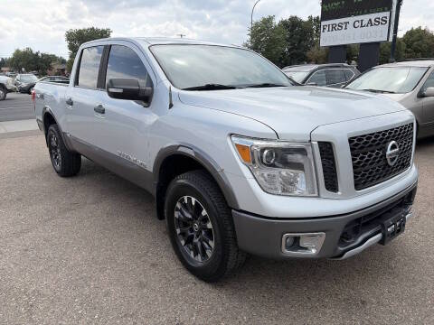 2018 Nissan Titan PRO-4X 4WD photo