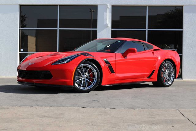 2018 Chevrolet Corvette Grand Sport 2LT RWD photo
