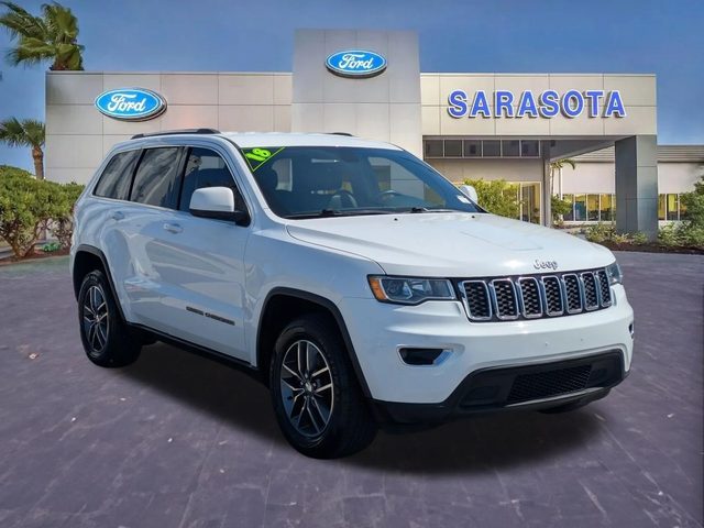 2018 Jeep Grand Cherokee Laredo E RWD photo