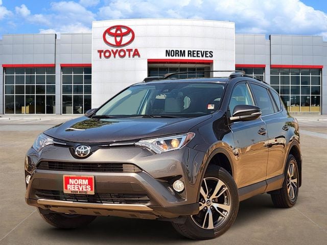 2018 Toyota RAV4 XLE AWD photo