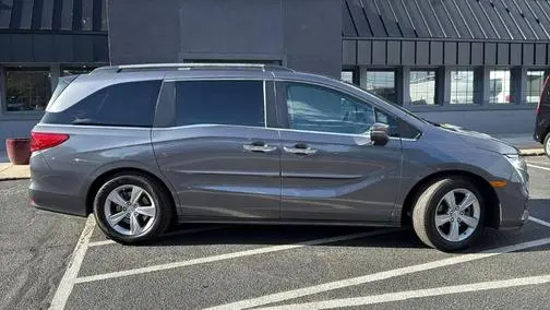 2018 Honda Odyssey EX FWD photo