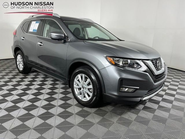 2018 Nissan Rogue SV FWD photo