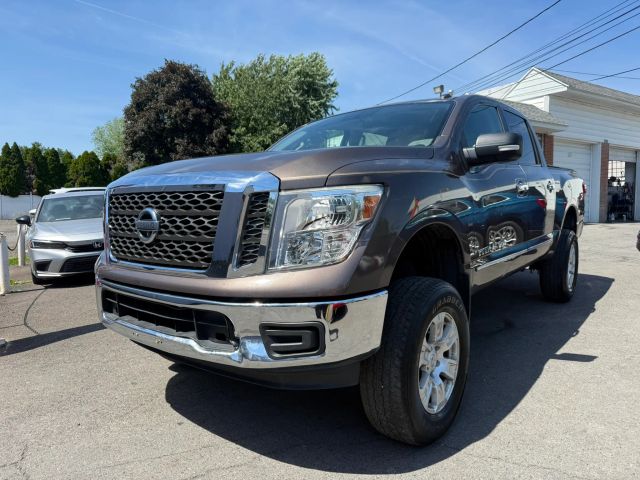 2018 Nissan Titan SV RWD photo