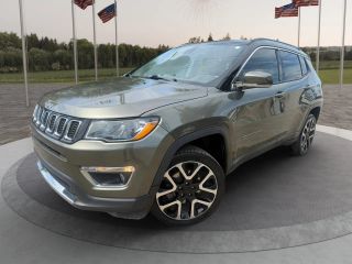 2018 Jeep Compass Limited 4WD photo