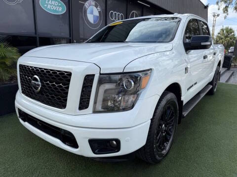 2018 Nissan Titan SV 4WD photo