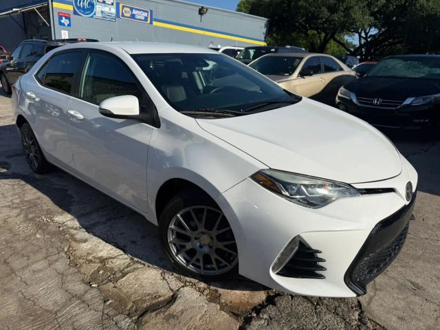 2018 Toyota Corolla SE FWD photo