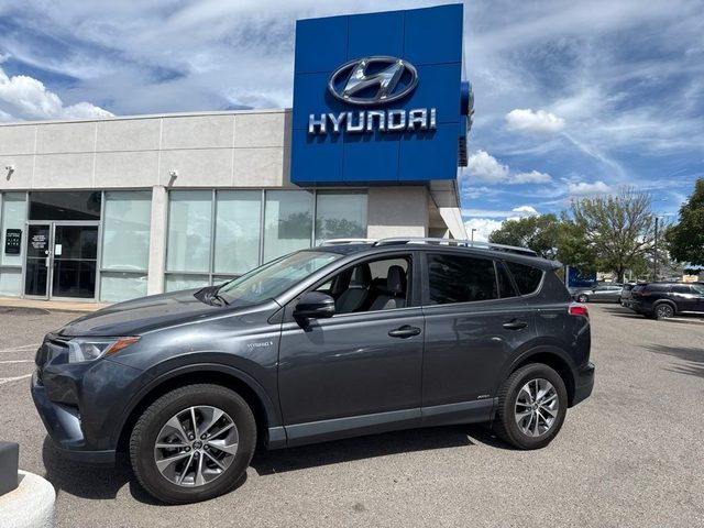 2018 Toyota RAV4 Hybrid XLE AWD photo