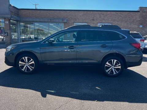 2018 Subaru Outback Limited AWD photo