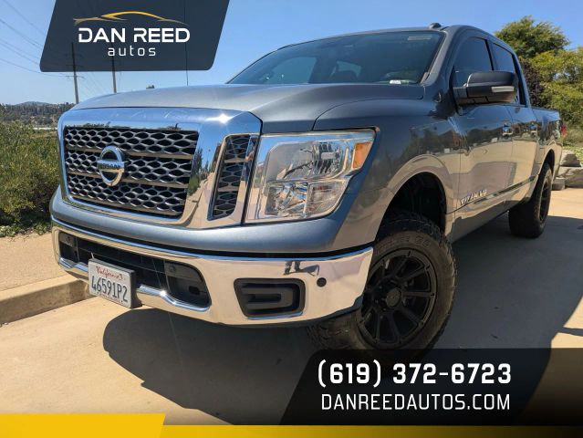 2018 Nissan Titan SV RWD photo