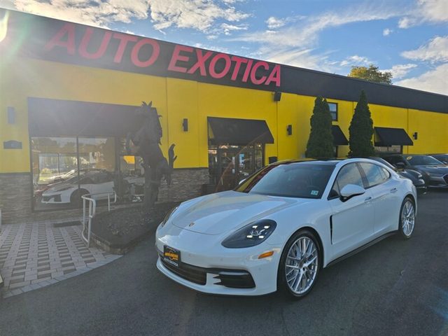 2018 Porsche Panamera 4 AWD photo