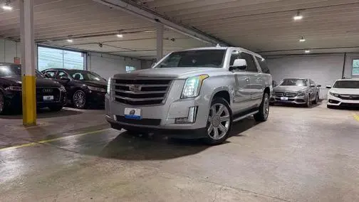 2017 Cadillac Escalade ESV Luxury 4WD photo