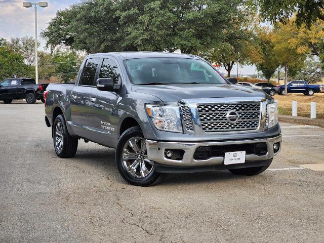2018 Nissan Titan SV 4WD photo