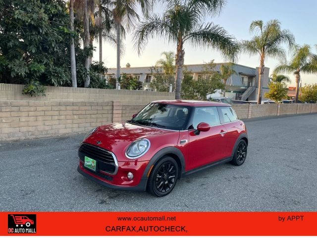 2018 MINI Hardtop 2 Door Cooper FWD photo