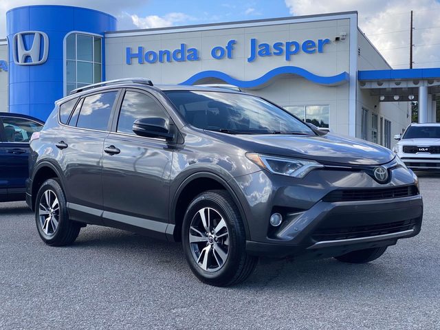 2018 Toyota RAV4 XLE FWD photo