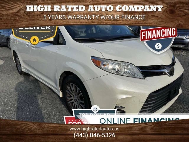 2018 Toyota Sienna XLE FWD photo