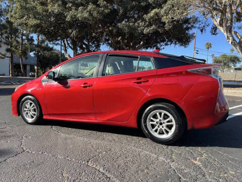 2016 Toyota Prius Two FWD photo