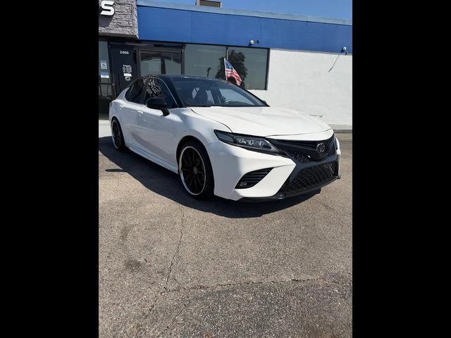 2018 Toyota Camry SE FWD photo