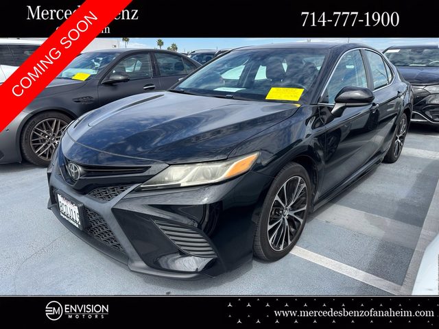 2018 Toyota Camry SE FWD photo