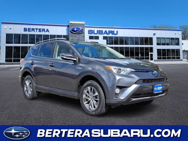 2018 Toyota RAV4 Hybrid XLE AWD photo