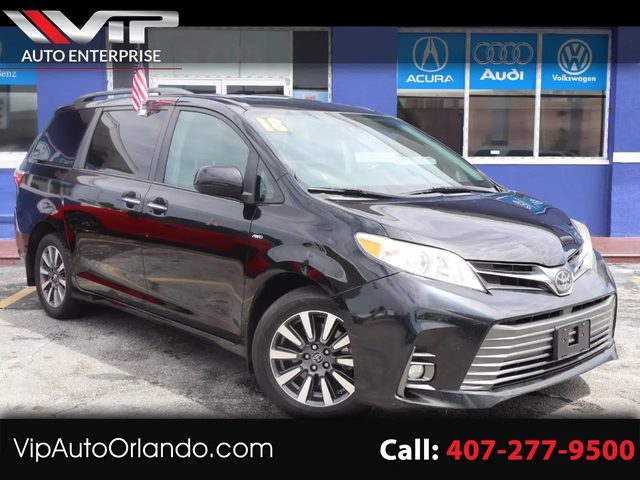 2018 Toyota Sienna XLE AWD photo
