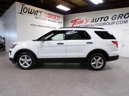 2018 Ford Explorer Base 4WD photo