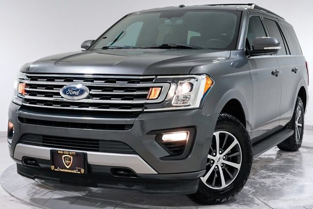 2018 Ford Expedition XLT 4WD photo