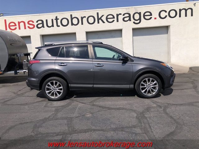 2018 Toyota RAV4 Limited FWD photo