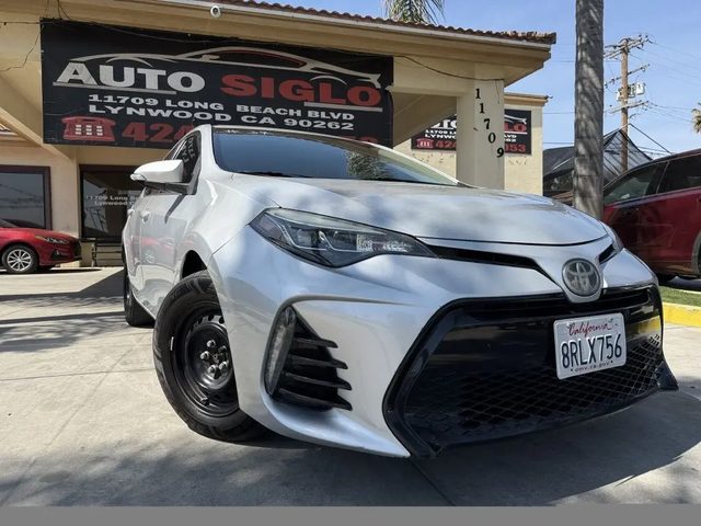 2018 Toyota Corolla SE FWD photo