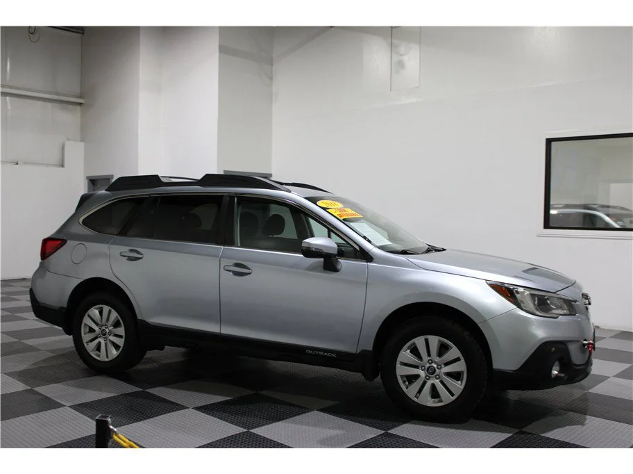 2018 Subaru Outback Premium AWD photo