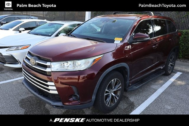2018 Toyota Highlander LE FWD photo