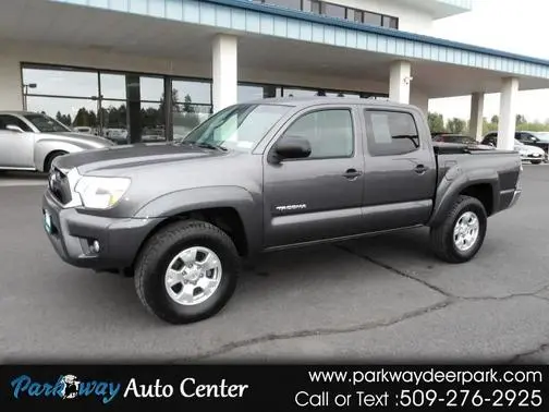 2015 Toyota Tacoma  4WD photo