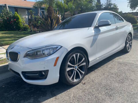 2017 BMW 2 Series 230i RWD photo